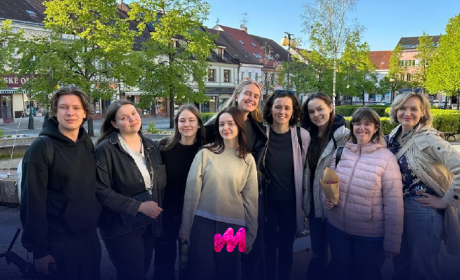 Nemusíš být superhrdina, abys pomáhal. Studenti natočili video, které boří mýty o dobrovolnictví